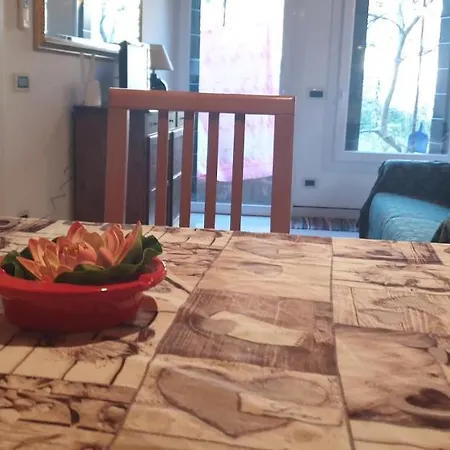 Beatiful Modern Flat Centre With Private Lounge Area Relax Daire Venedik