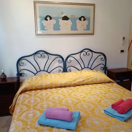 Beatiful Modern Flat Centre With Private Lounge Area Relax Daire
