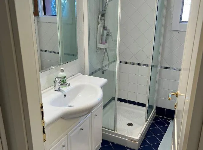 Beatiful Modern Flat Centre With Private Lounge Area Relax Venise