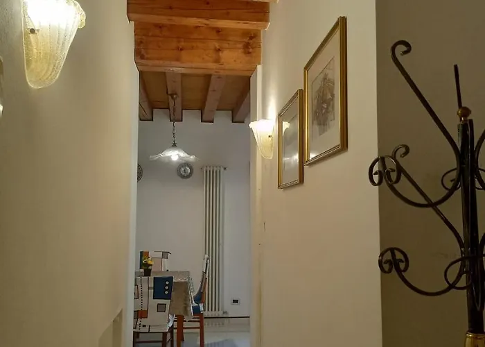 Beatiful Modern Flat Centre With Private Lounge Area Relax *